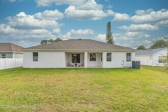1717 Dalroy St NW in Palm Bay, FL - Building Photo - Building Photo