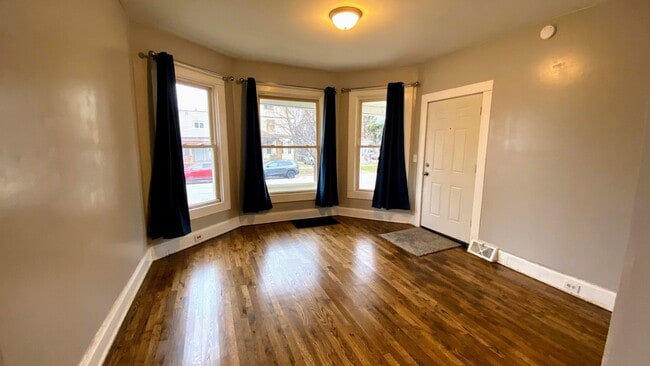 641 Coit Ave NE in Grand Rapids, MI - Building Photo - Building Photo