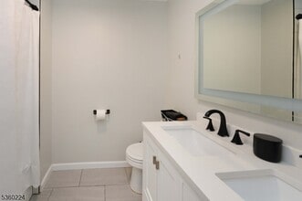54 Allan Dr in North Arlington, NJ - Building Photo - Building Photo