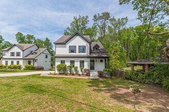 1410 Eastland Rd SE in Atlanta, GA - Building Photo - Building Photo
