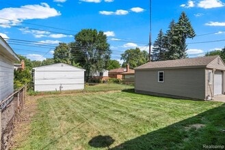 1257 Jerry Ave in Madison Heights, MI - Building Photo - Building Photo