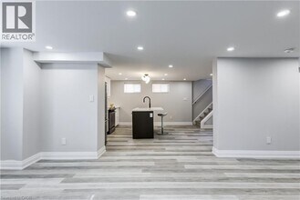 22 N Heights Rd in Toronto, ON - Building Photo - Building Photo