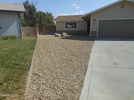 1825 Chelcie St in Fallon, NV - Building Photo