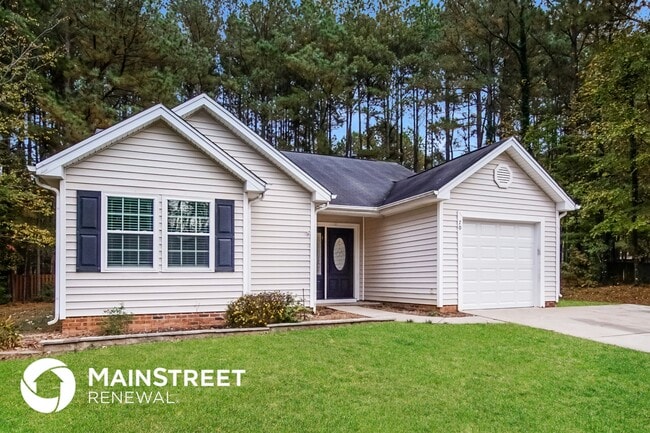 70 Holding-Young Rd in Youngsville, NC - Foto de edificio - Building Photo