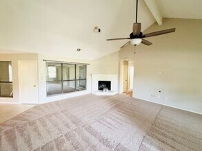 5731 Emrose Terrace in Dallas, TX - Building Photo - Building Photo