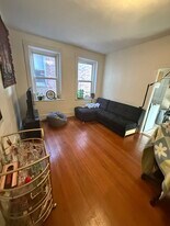 71 S Huntington Ave in Boston, MA - Building Photo