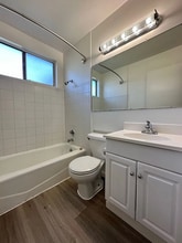 20102 Port Cir in Huntington Beach, CA - Building Photo - Building Photo