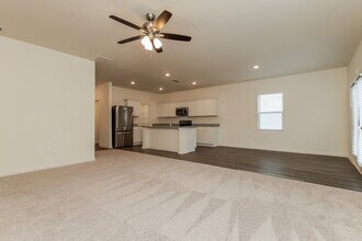 406 San Sebastian Dr in Locust Grove, GA - Building Photo - Building Photo