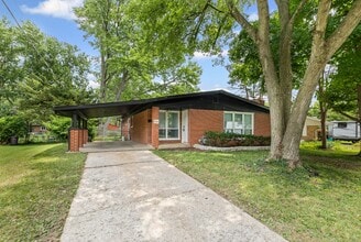 506 N 44th St in Belleville, IL - Building Photo - Building Photo
