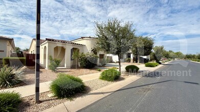 22771 E Via Del Palo in Queen Creek, AZ - Foto de edificio - Building Photo