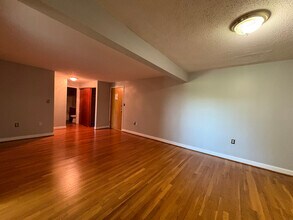 119 Store Ave in Waterbury, CT - Building Photo - Building Photo