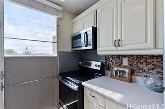 1046 Ehoeho Ave in Wahiawa, HI - Building Photo - Building Photo
