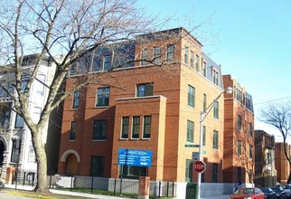 600 W Belden Ave in Chicago, IL - Building Photo - Building Photo