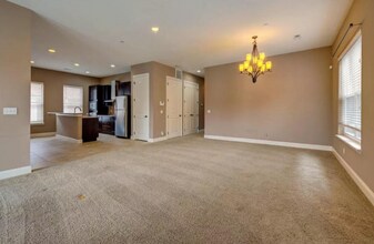 6416 Cates Ave in University City, MO - Building Photo - Building Photo