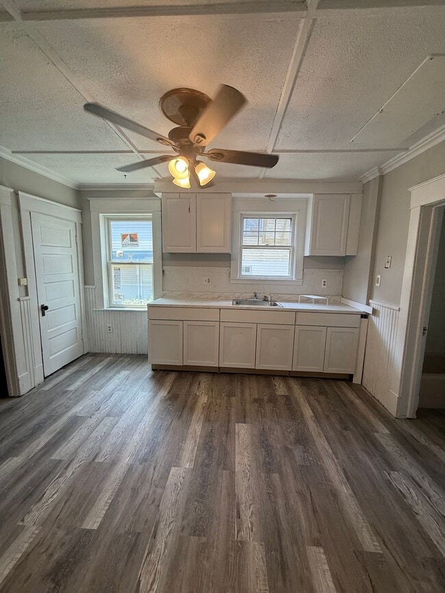 property at 424 Washington St