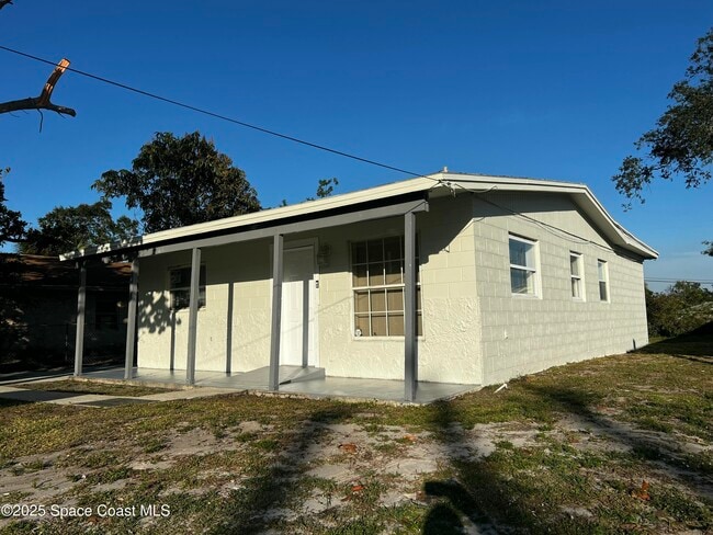 4250 26th Ave in Vero Beach, FL - Building Photo - Building Photo