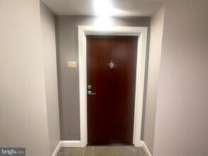 1020 N Highland St in Arlington, VA - Building Photo - Building Photo