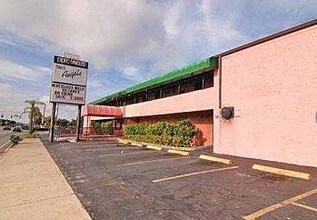 3080 34th St N in St. Petersburg, FL - Foto de edificio - Building Photo