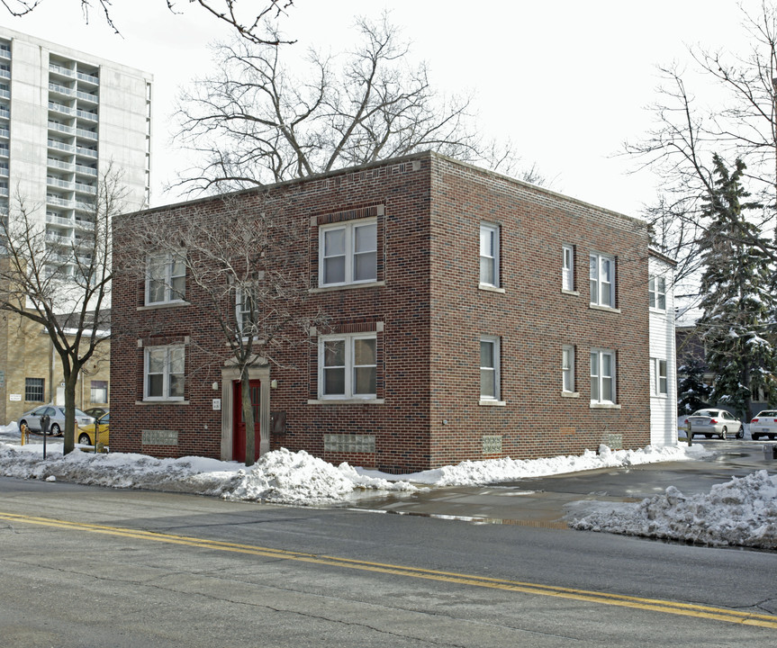 413-415 W 4th St in Royal Oak, MI - Building Photo