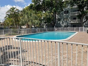 3501 Jackson St in Hollywood, FL - Building Photo - Building Photo