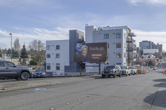 Bill Mahan Apartments in Bremerton, WA - Building Photo - Building Photo