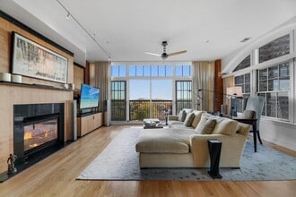 174 Washington St in Jersey City, NJ - Building Photo - Building Photo