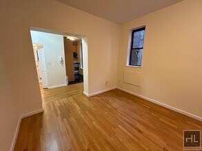 WEST 73 STREET in New York, NY - Foto de edificio - Building Photo