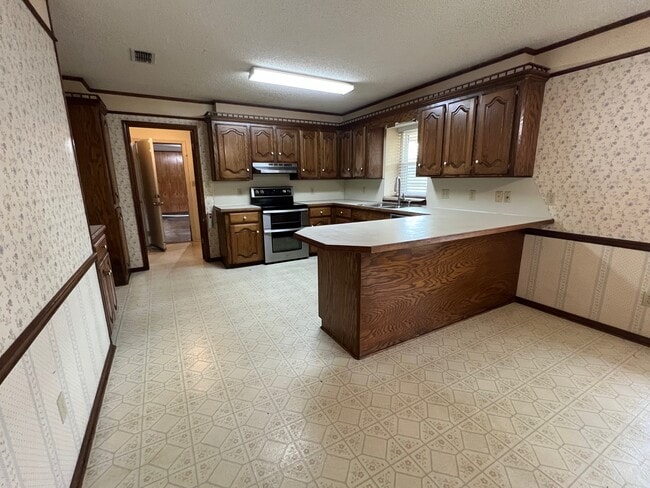 203 Kimball Dr in Wake Village, TX - Building Photo - Building Photo