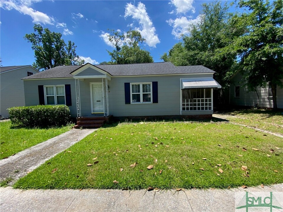 2219 E 40th St in Savannah, GA - Building Photo