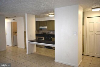 19509 Gunners Branch Rd in Germantown, MD - Building Photo - Building Photo
