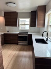 1207 Jenifer St, Unit #1 - First Floor in Madison, WI - Building Photo - Building Photo
