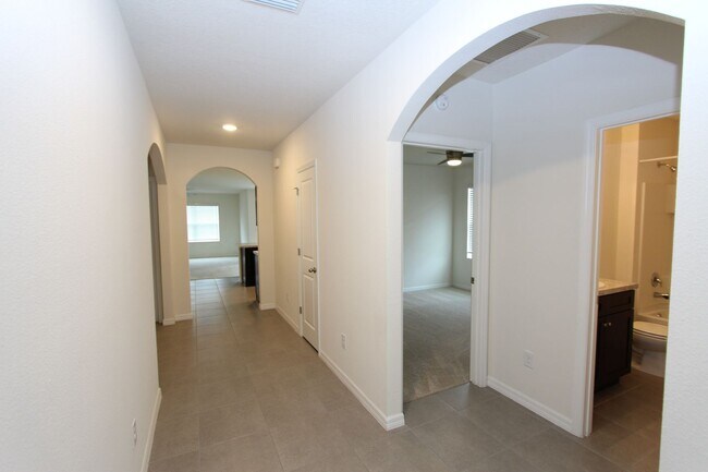 9764 Pepper Tree Trl in Wildwood, FL - Building Photo - Building Photo