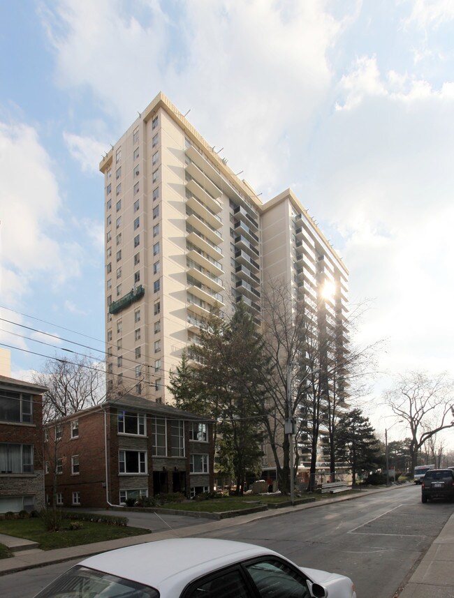 Grenadier Square in Toronto, ON - Building Photo - Building Photo