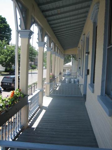 Fourplex in Kingston, NY - Building Photo - Building Photo