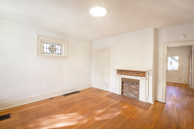 319 Franklin Ave, Unit 1 in Pittsburgh, PA - Foto de edificio - Building Photo