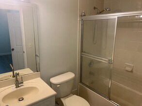 681 NW 78th Ter in Pembroke Pines, FL - Building Photo - Building Photo