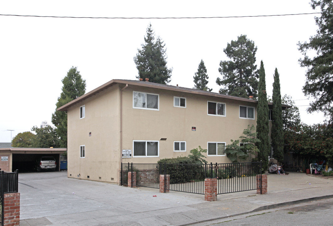 775 9th Ave in Redwood City, CA - Building Photo