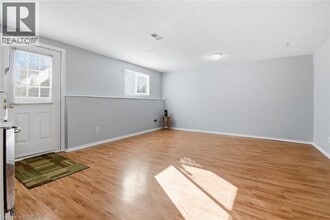 113 Commercial St in Welland, ON - Building Photo - Building Photo