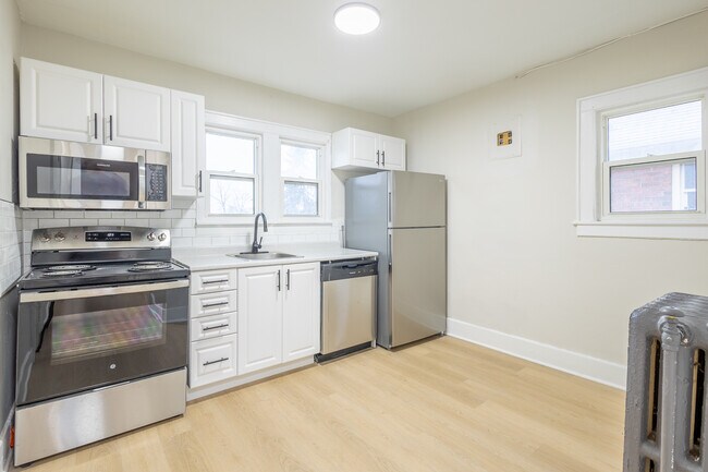 714 Elliott St E in Windsor, ON - Building Photo - Building Photo