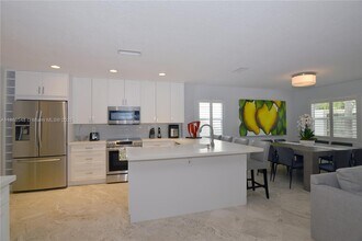 3081 Matilda St in Miami, FL - Foto de edificio - Building Photo
