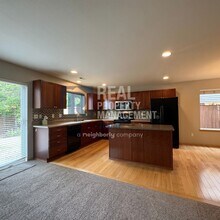 9911 198th Ave Ct E in Bonney Lake, WA - Building Photo - Building Photo