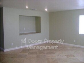 5155 Tipton St in San Diego, CA - Building Photo - Building Photo