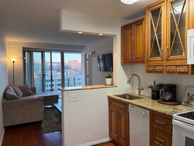 1435 4th St SW, Unit B502 in Washington, DC - Building Photo