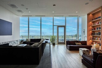 1000 S Michigan Ave, Unit FL43-ID1252672P in Chicago, IL - Building Photo - Building Photo