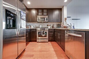 1125 Maxwell Ln in Hoboken, NJ - Building Photo