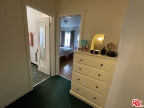 1320 N Harvard Blvd in Los Angeles, CA - Building Photo - Building Photo