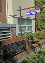 The Brownstone on Kerrisdale in Vancouver, BC - Building Photo - Building Photo