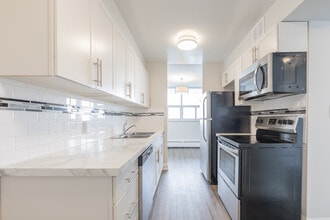 2 Quebec in Guelph, ON - Building Photo - Interior Photo