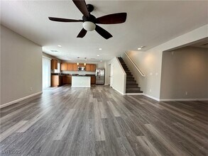 10717 Red Badge Ave in Las Vegas, NV - Building Photo - Building Photo