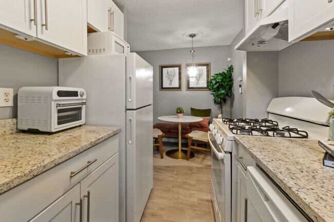 2301 Farrington Ave in Alexandria, VA - Building Photo - Building Photo